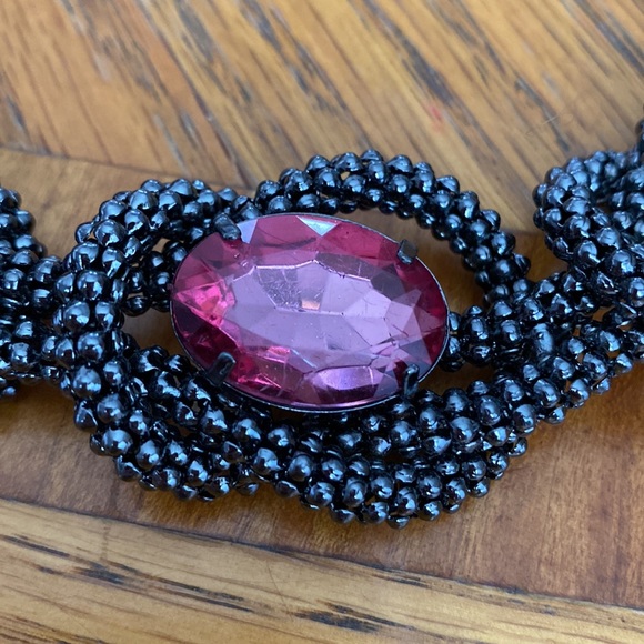 Beautiful Black knot beaded necklace with pink gemstones - Picture 2 of 4